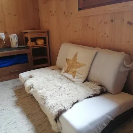 Semesterbostad Behagliches Tiny House In Seenaehe Höchst